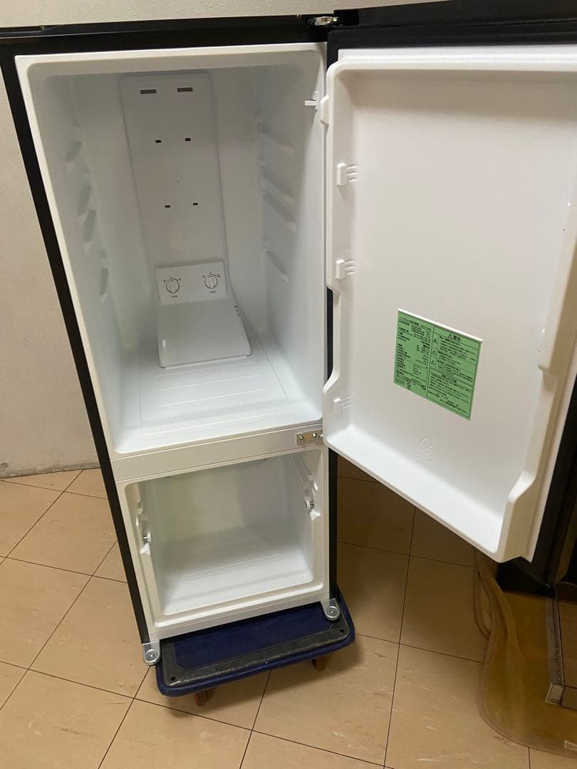 Y159 YAMADA 2025年製 159L 冷蔵庫 ブラック