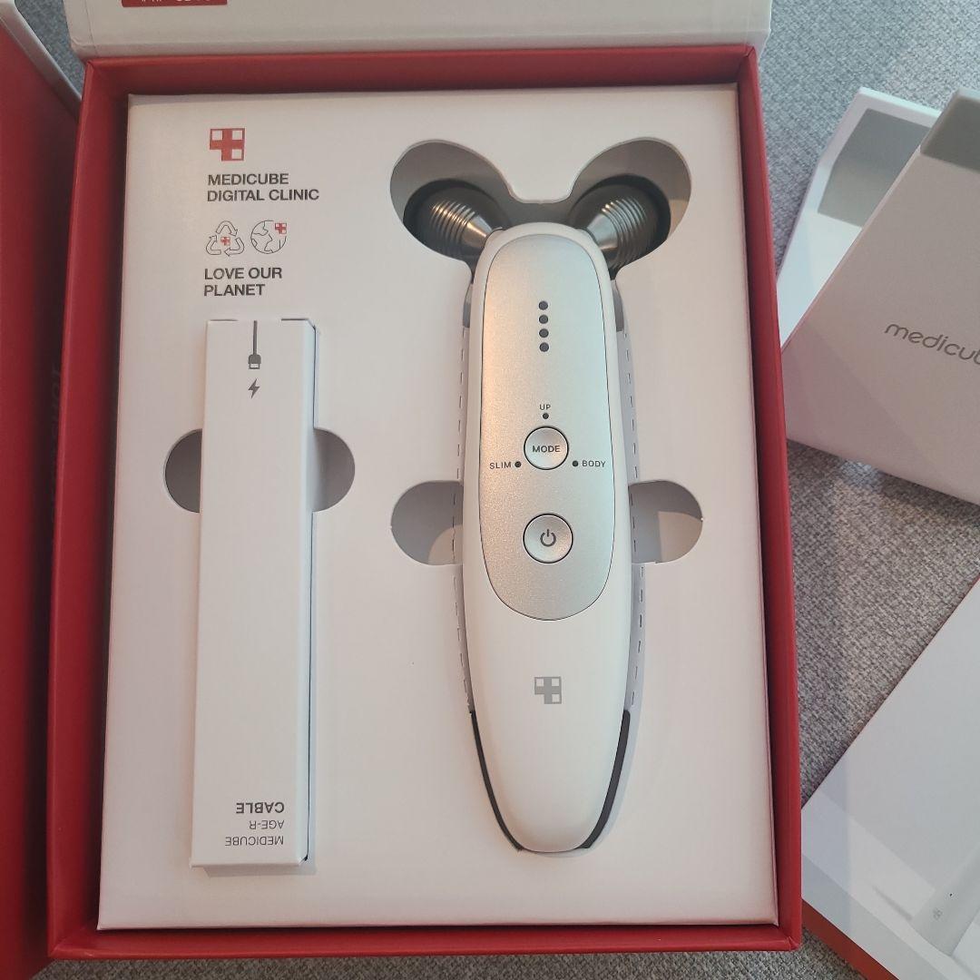 MEDICUBE AGE-R 美顔器セット