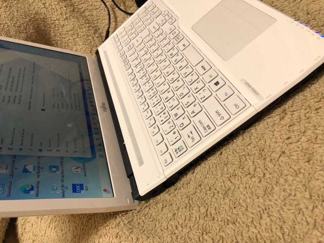 Fujitsu LIFEBOOK AH42/R office有