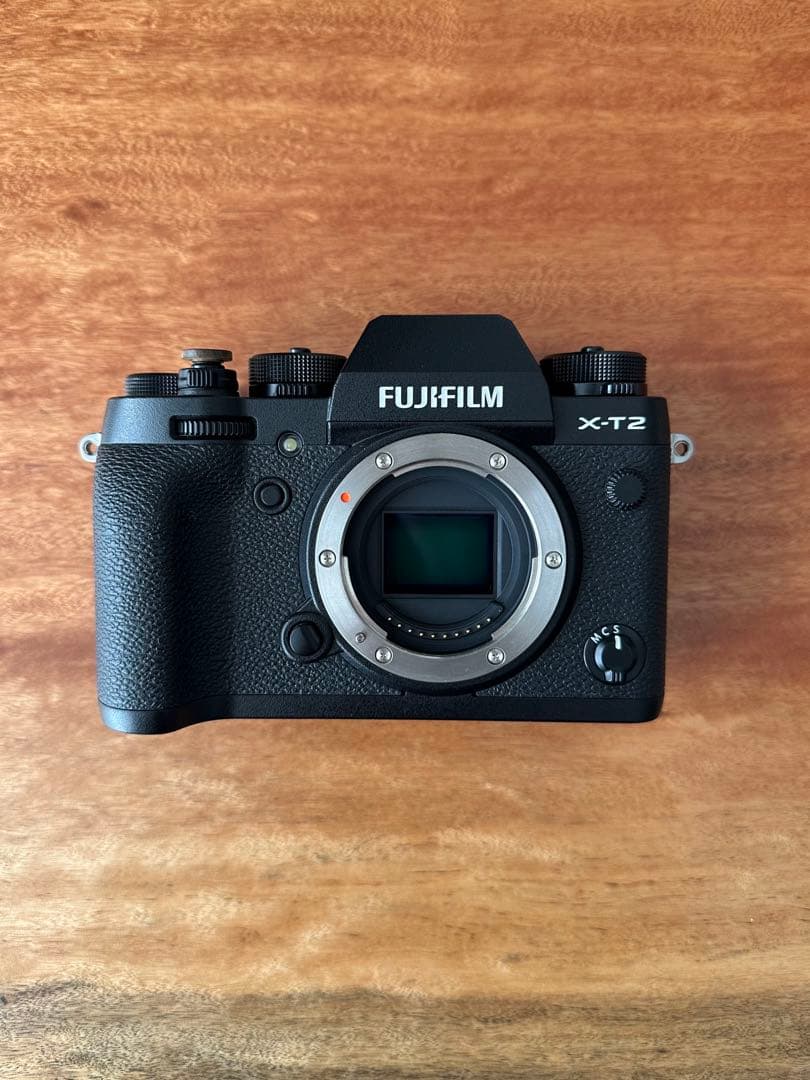 FUJIFILM X-T2 富士フィルム ミラーレス一眼カメラ　ボディ 箱付き