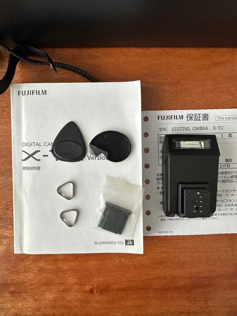 FUJIFILM X-T2 富士フィルム ミラーレス一眼カメラ　ボディ 箱付き