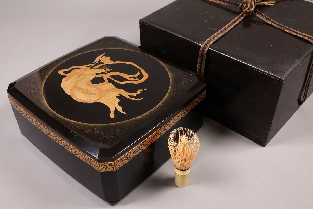 時代 飛天女蒔絵 饅頭箱 菓子箱 黒塗 木製 漆器 加賀 金沢 明治【MA824 木製3段 三段重箱 越前漆器 日本製 国産 貝入り六瓢 溜内朱 6寸5〜6人