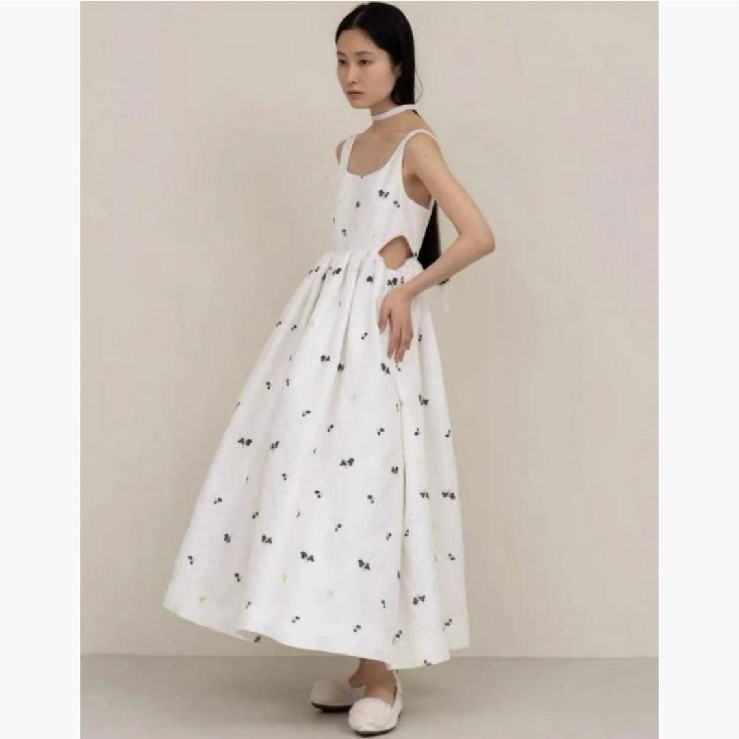 bibiy B. COSMOS DRESS コスモスドレス - メルカリ