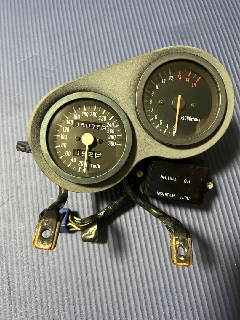 GSX-R1100 gsxr1100メーターassy - メルカリ