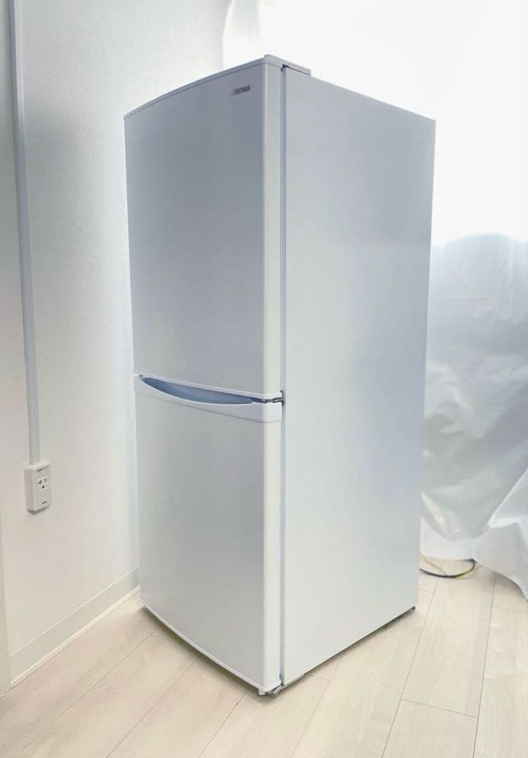 極美品！一人暮らし冷凍冷蔵庫142Lコンパクト大容量アイリスオーヤマホワイト白