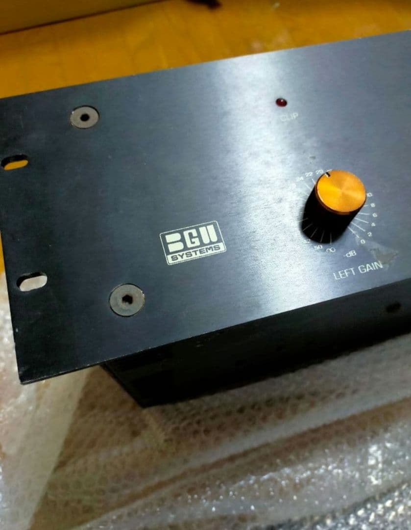 BGW　　ファンレスパワーアンプ　250D 　完動品 初期不良保証