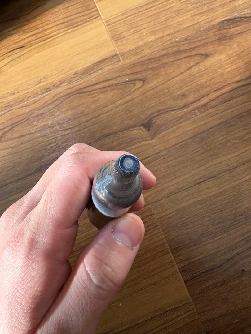 DAIWA ダイワ 自動膨張式ライフジャケット 船釣り対応 中古 ボンベ