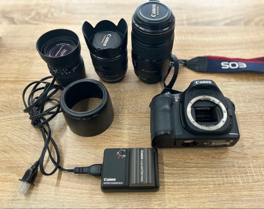 キャノンEOS10D 希少　レンズ付セット Amazon | Canon EOS 10D ボディ単体 | デジタル一眼レフ 通販