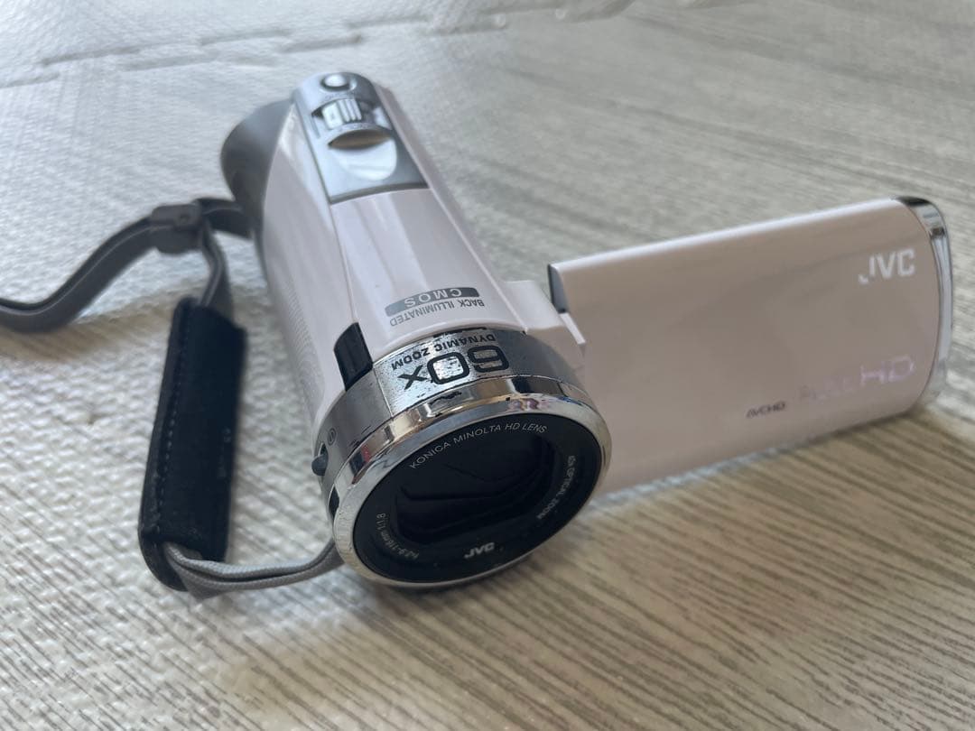 JVC GZ-HM133 ビデオカメラ 本体 Amazon | JVC ハイビジョンメモリームービー「GZ-HM133」（シルバー