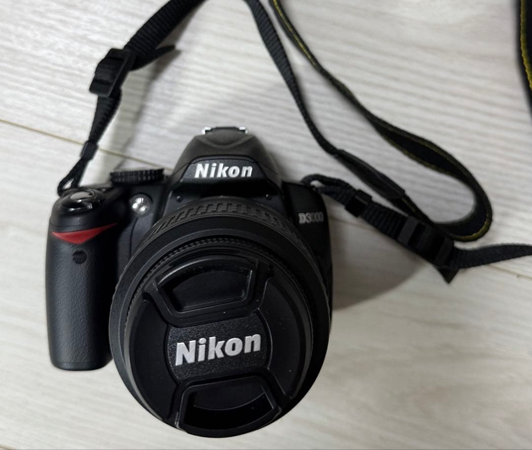 Nikon D3000 NIKKOR 18-55mmレンズキット