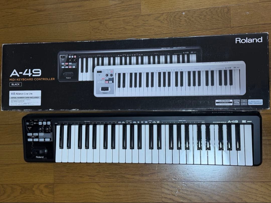 ROLAND ( ローランド ) A-49 ブラック　MIDIキーボード Amazon | Roland ローランド MIDIキーボードコントローラー A-49