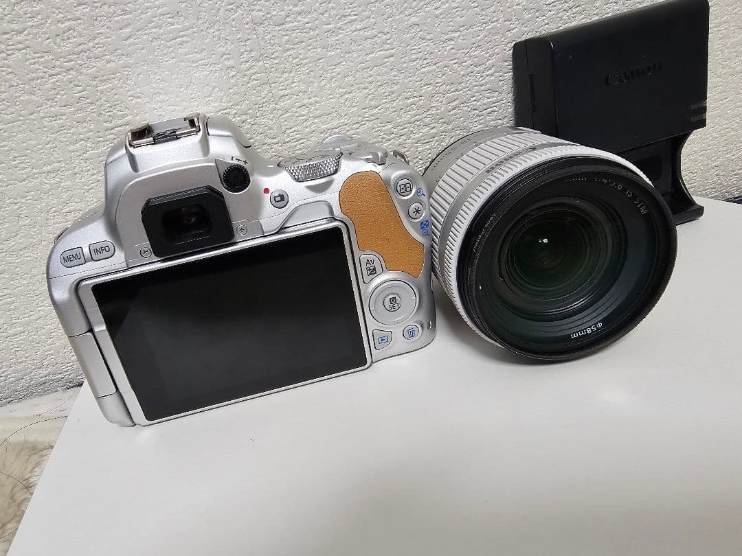 デジタルカメラ Canon EOS Kiss X9 18-55mm