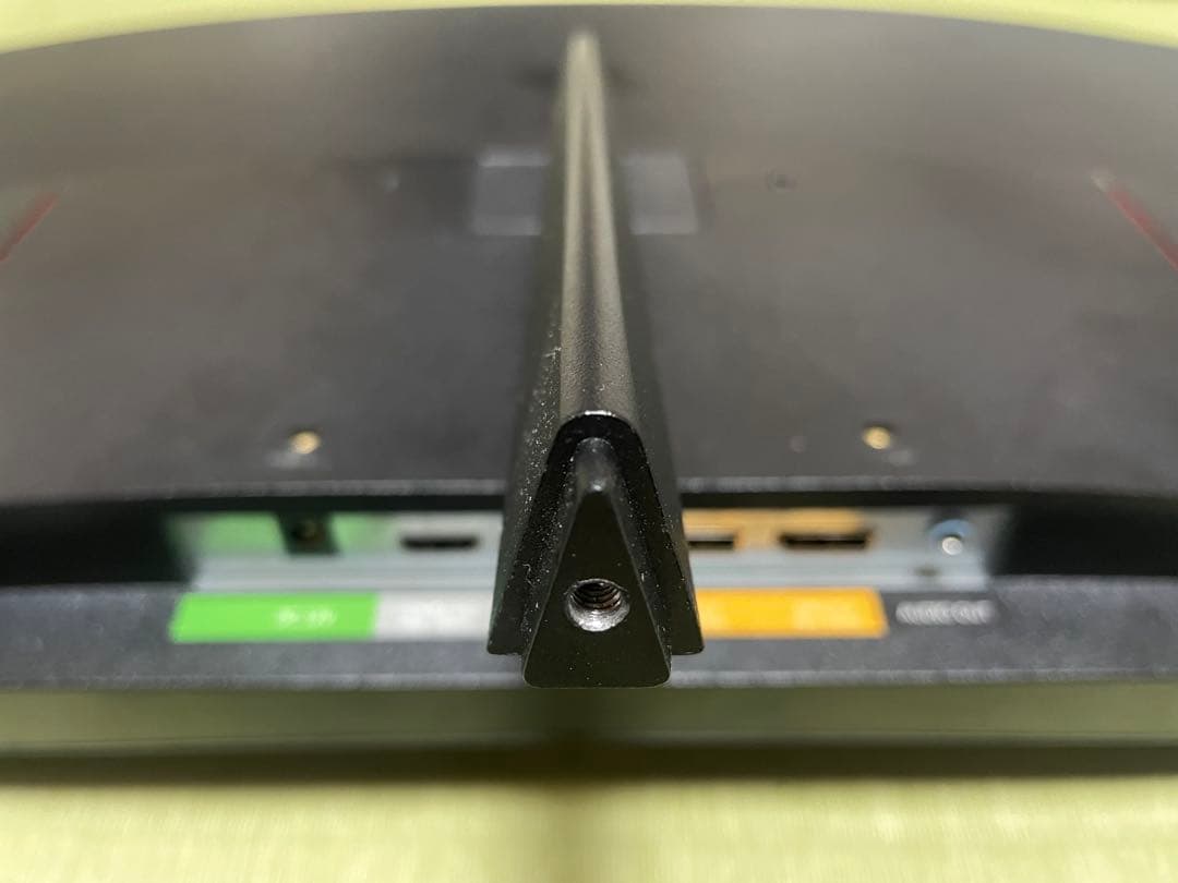 Z-EDGE 27インチ湾曲モニターネジ欠品アリス・スコット