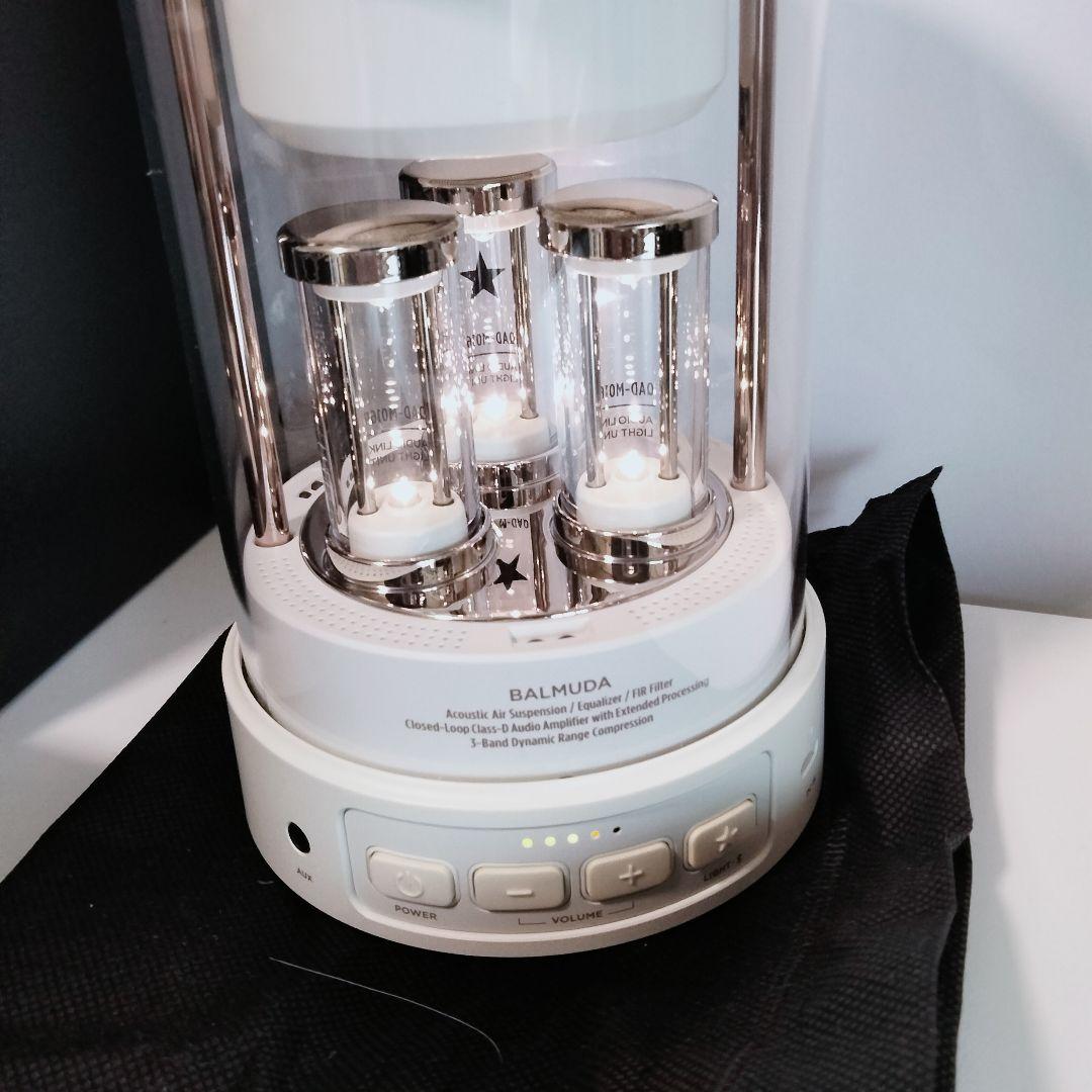 バルミューダ　BALMUDA　M01A-WH ワイヤレススピーカー 白　504