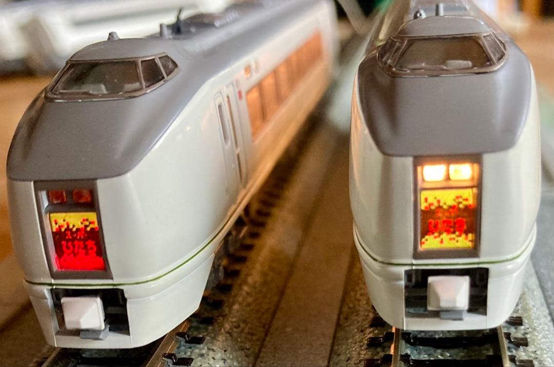 KATO 10-173 651系スーパーひたち 7両編成(LED室内灯点灯)