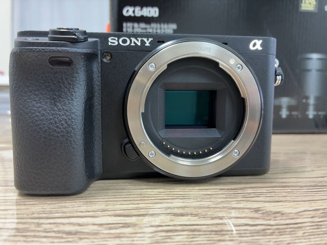 SONY α6400 本体　パワーズームレンズ