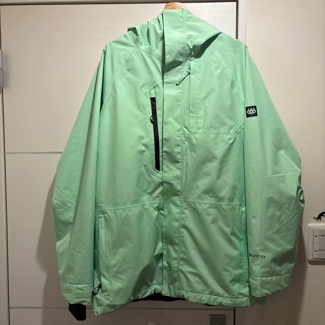 686 スノーボードジャケット　ゴアテックス　Lサイズ美品 686（シックスエイトシックス） 40%off ラスト1点 Lサイズ