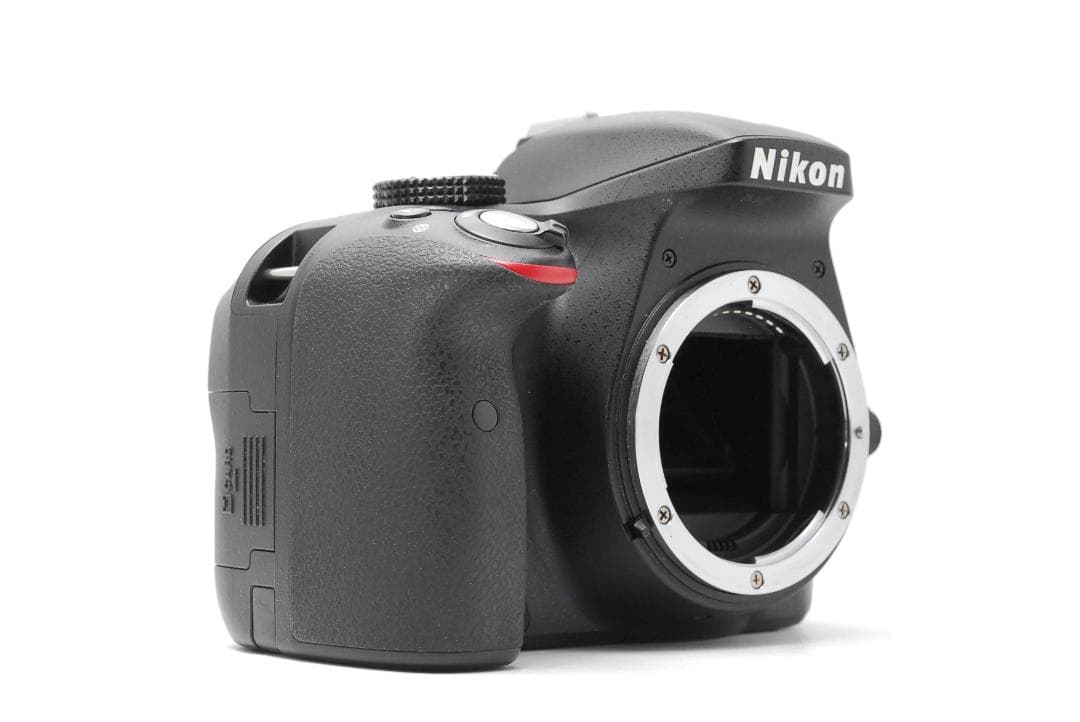 【新品級美品】Nikon D3300 高精細2416万画素 動画撮影 小型軽量
