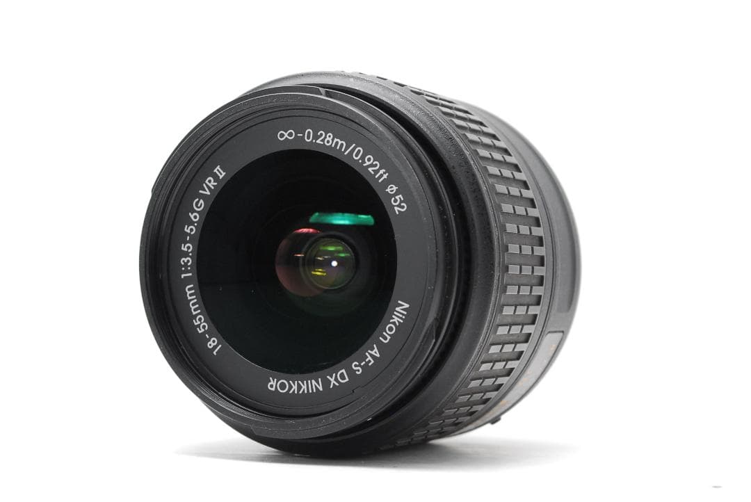 【新品級美品】Nikon D3300 高精細2416万画素 動画撮影 小型軽量