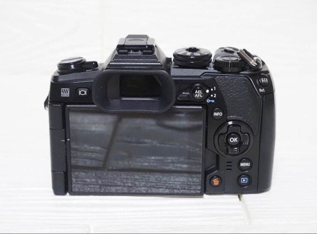 新品級 シャッター数410回 OLYMPUS OM-D E-M1 MARK Ⅱ