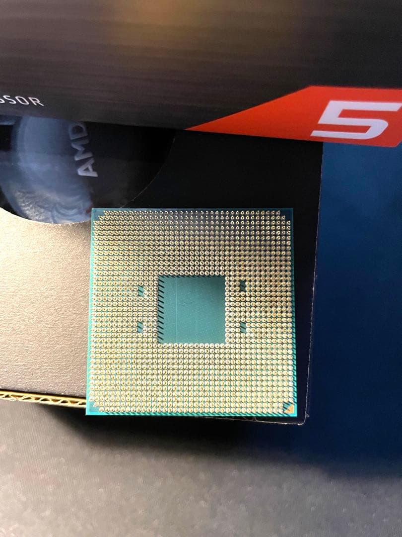 Ryzen5 5600X 未使用リテールクーラー付き