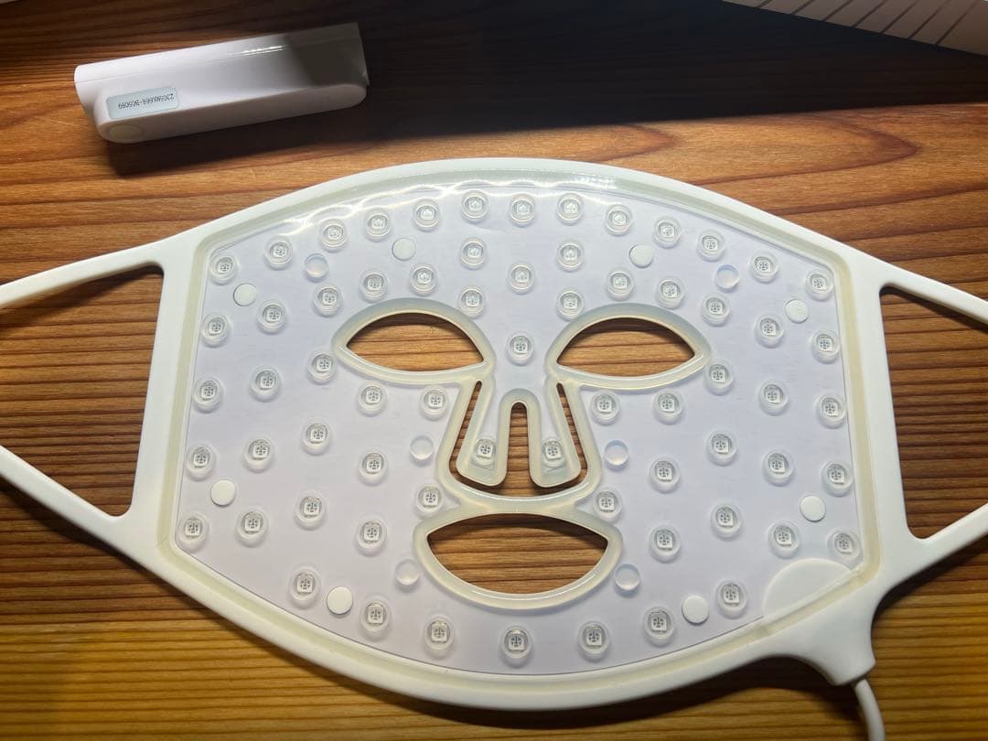 CURRENTBODY LEDフェイスマスク