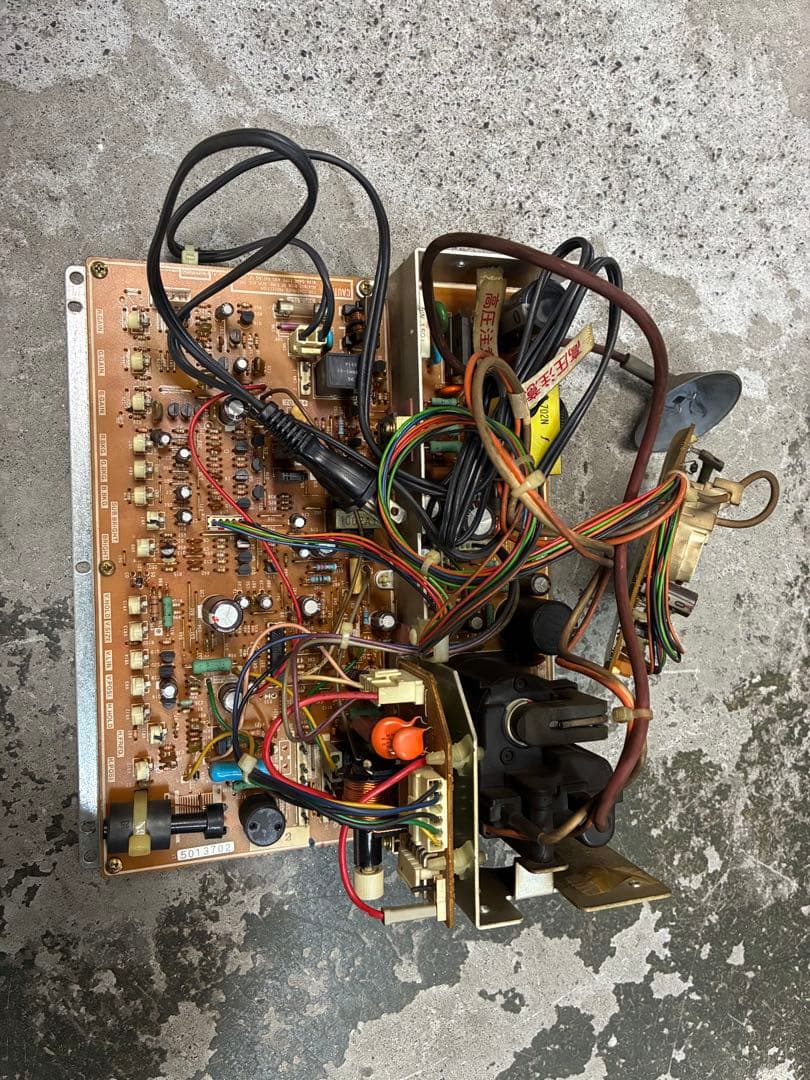 ブラウン管19インチモニター、モニター基板1式 TOEI TC-HV192