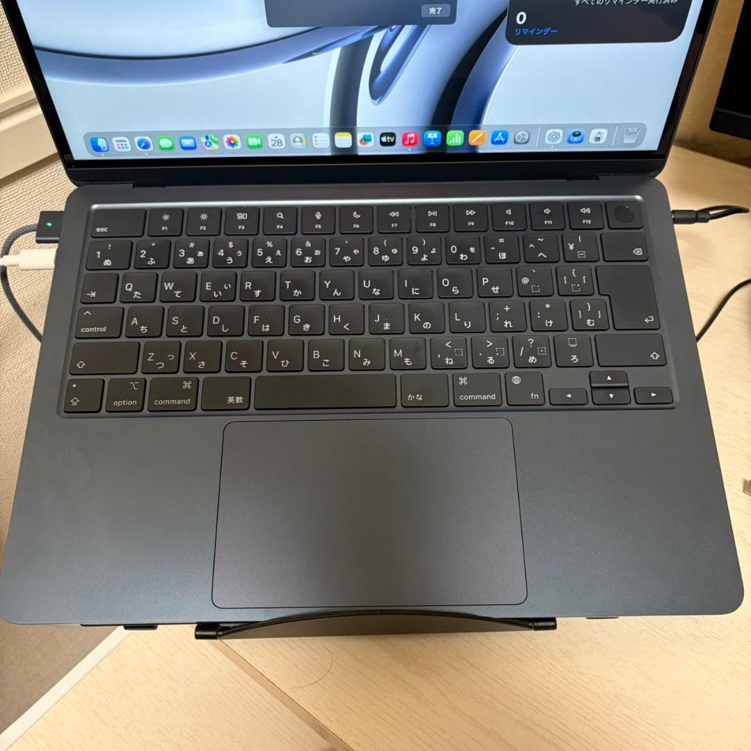 MacBook Air M3 13インチ　16GB 256GB ミッドナイト