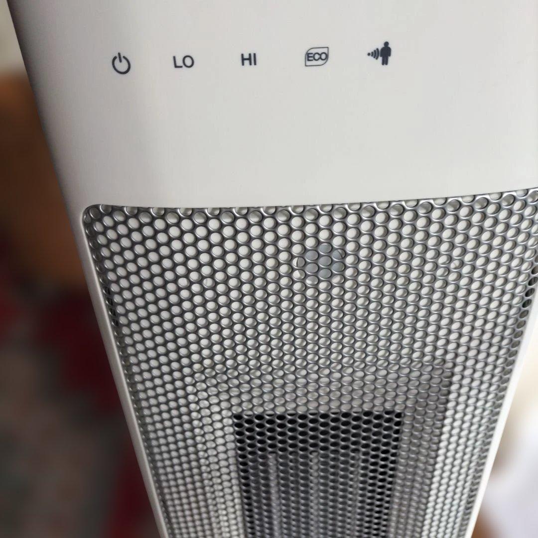 電気ストーブ、取り扱い説明書付き、リモコンキー付き、作動済み。下げました