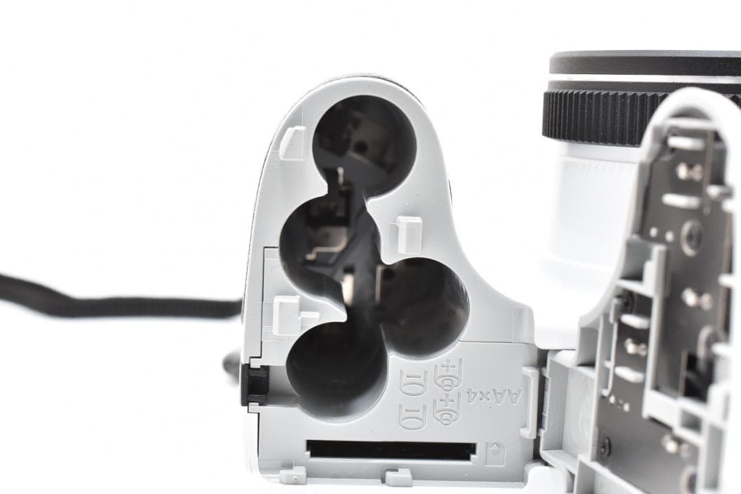 《 ほぼ新品 》　コダック　KODAK PIXPRO AZ255 三脚セット