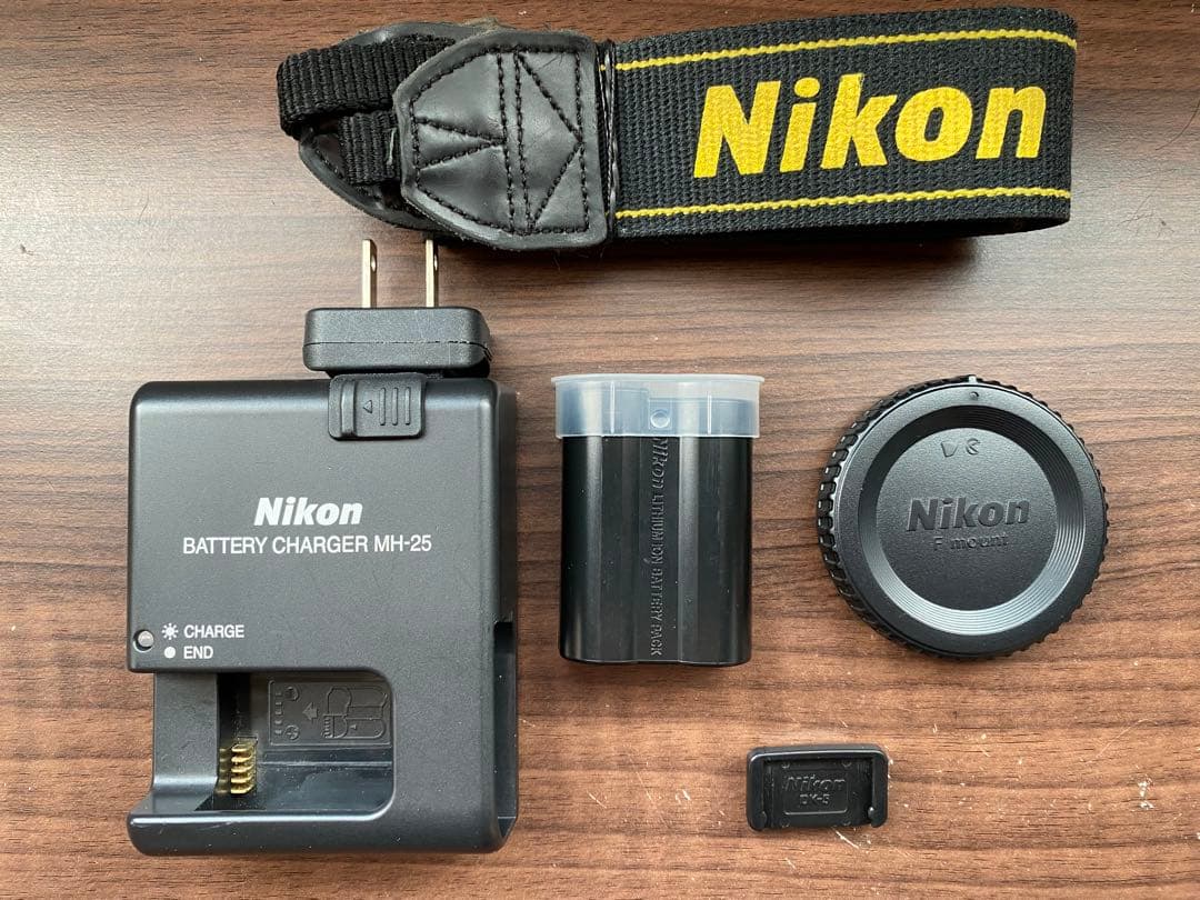 ★ショット数13,008枚★ニコン Nikon D7000 ボディ一眼レフカメラ