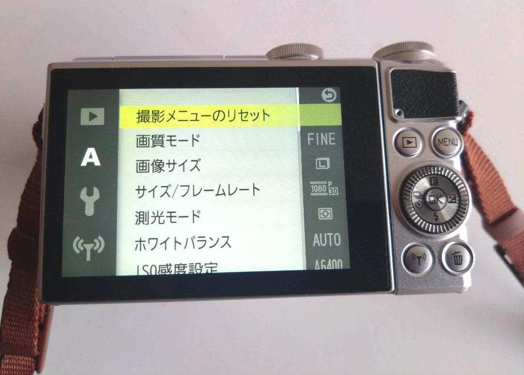 Nikon1 J5 ダブルレンズキット+広角レンズ レンズ3本セット