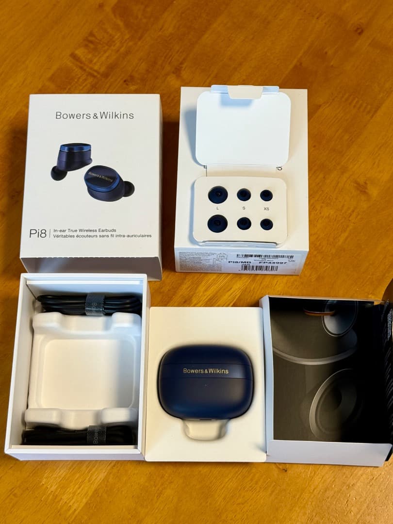 Bowers & Wilkins Pi8 ワイヤレスヘッドホン Midnight