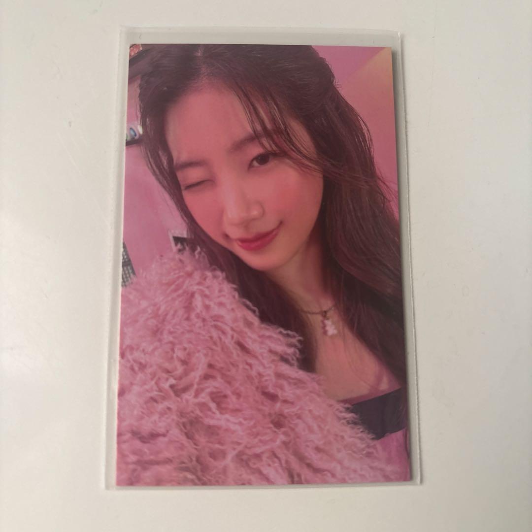 LESSERAFIM カズハ トレカ FEARLESS Weverse ラキドロ - メルカリ