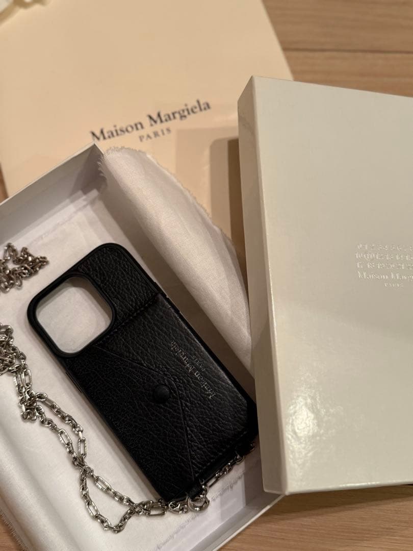 ラストセールMaison Margielaブラック iPhone14Proケース Maison Margiela iPhone 14 Pro ケース | ブラック | FARFETCH JP