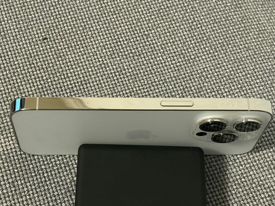 Apple iPhone 14 Pro シルバー 本体　128GB