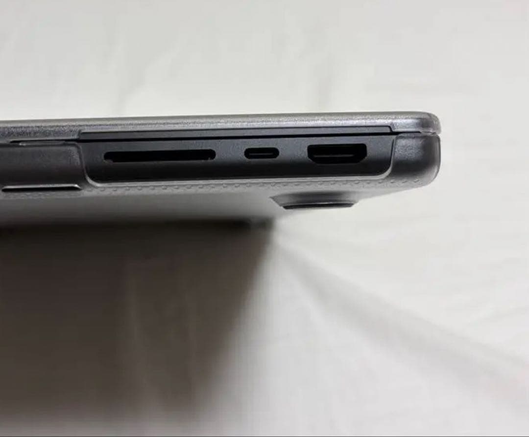 MacBook Pro 14インチ m4 usキーボード インケース付き