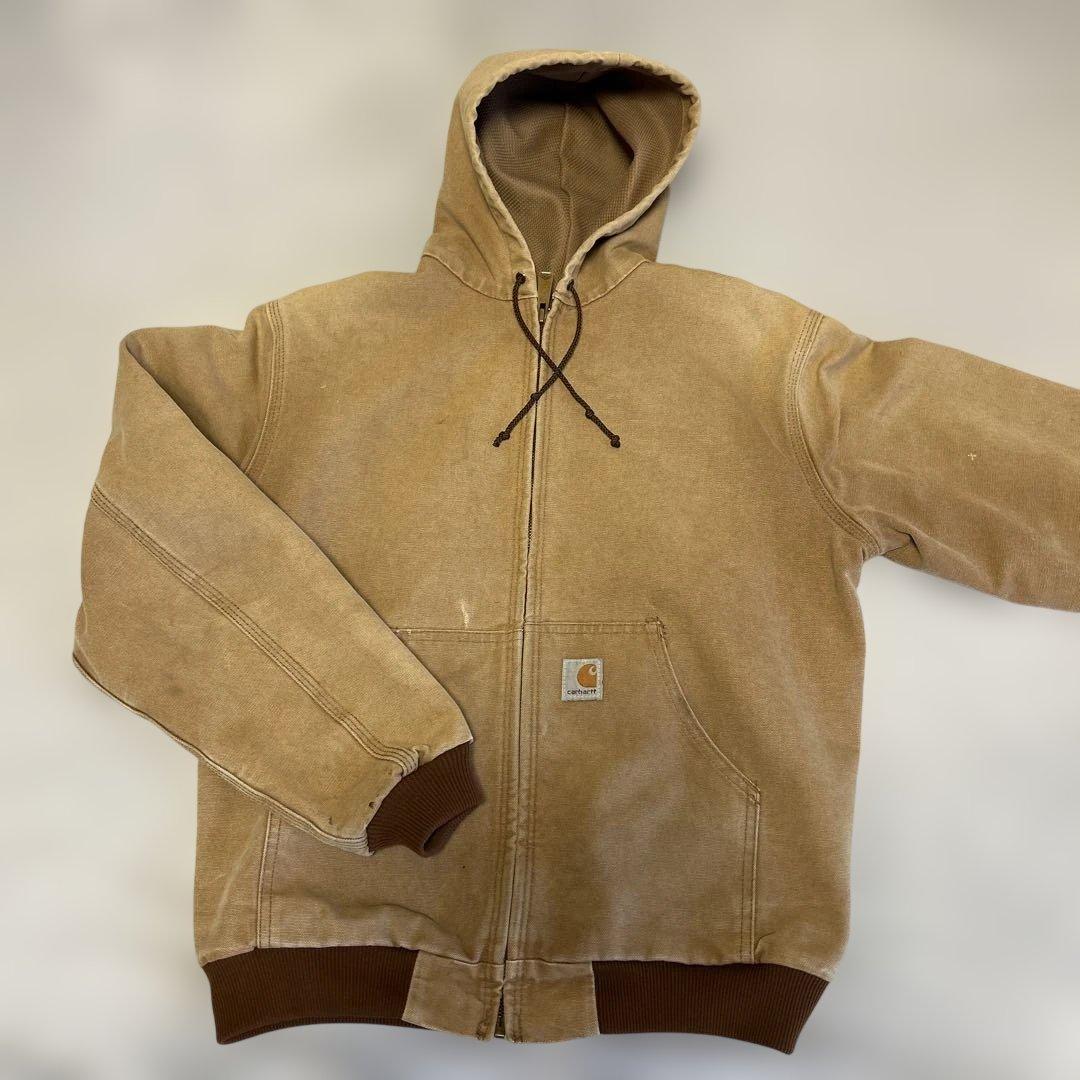 Carhartt フード付きベージュジャケット - メルカリ