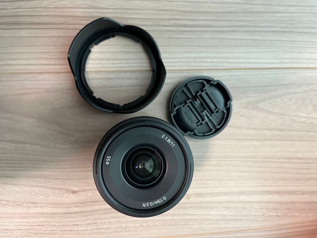 SONY E 11mm F1.8 レンズ 本体