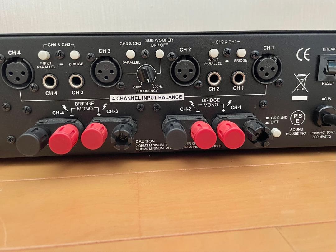 【値下げ交渉可！】CLASSIC PRO 「CP4100」パワーアンプ-おまけ付