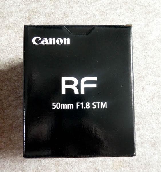 Fujioさん専用CanonRF50mm F1.8 STMフード・プロテクトつき
