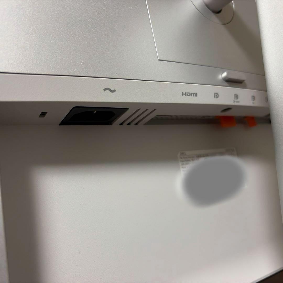 【未使用】Dell U3223QE 32インチ 4k モニター