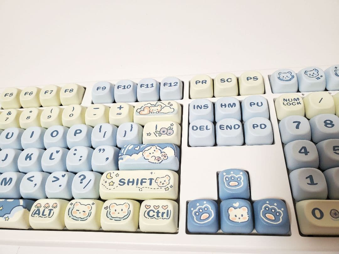 メカニカルキーボード 108KEY、青軸、US配列 - メルカリ