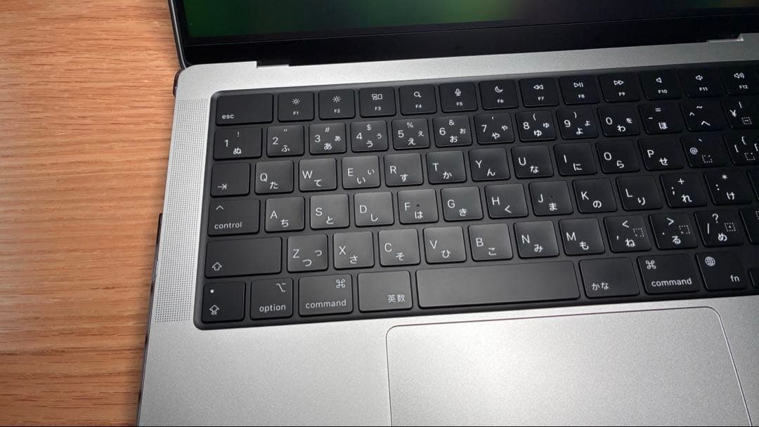 美品 MacBookPro M4Pro 24GB 1TB シルバー