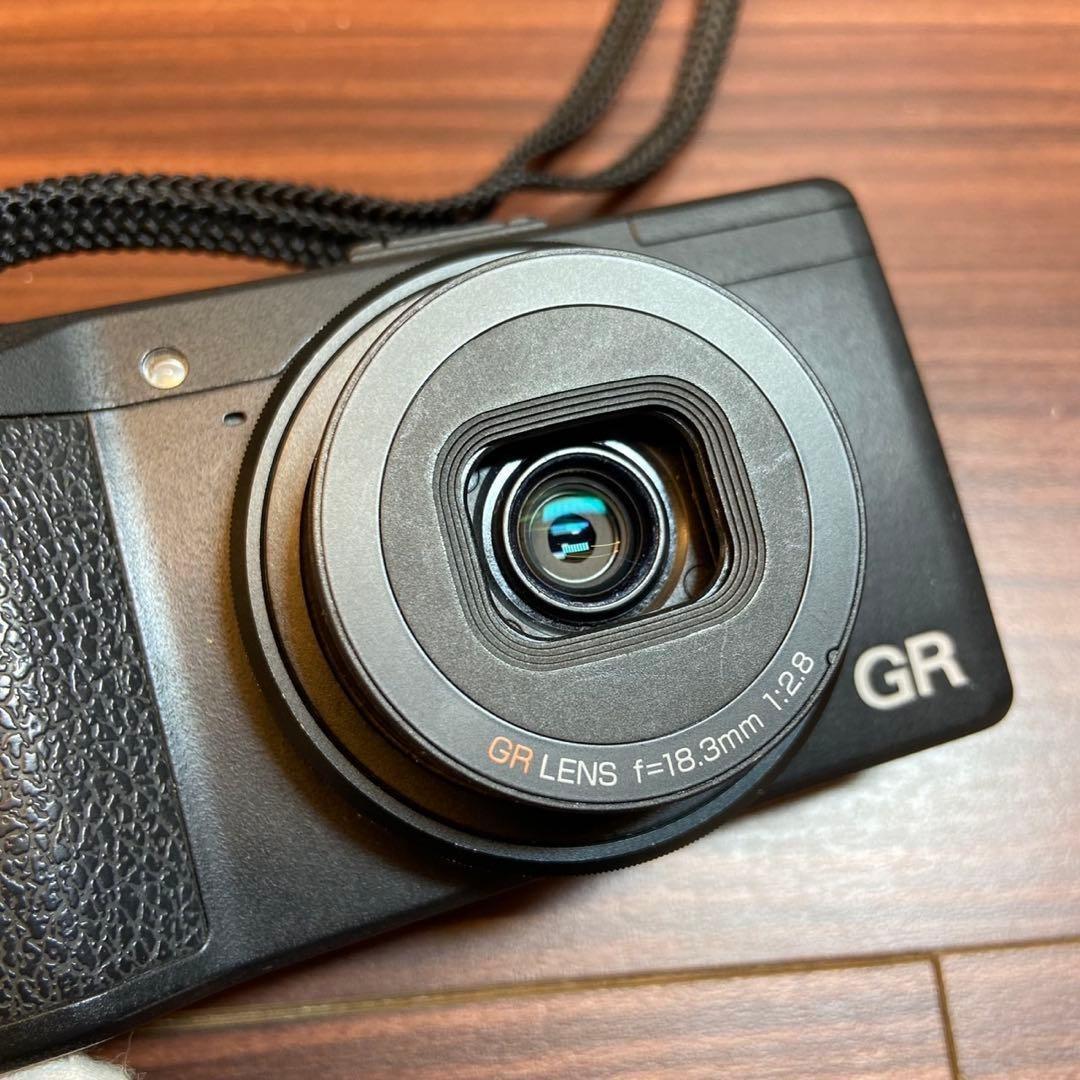 RICOH GR デジカメ ほぼ新品 4934 - メルカリ