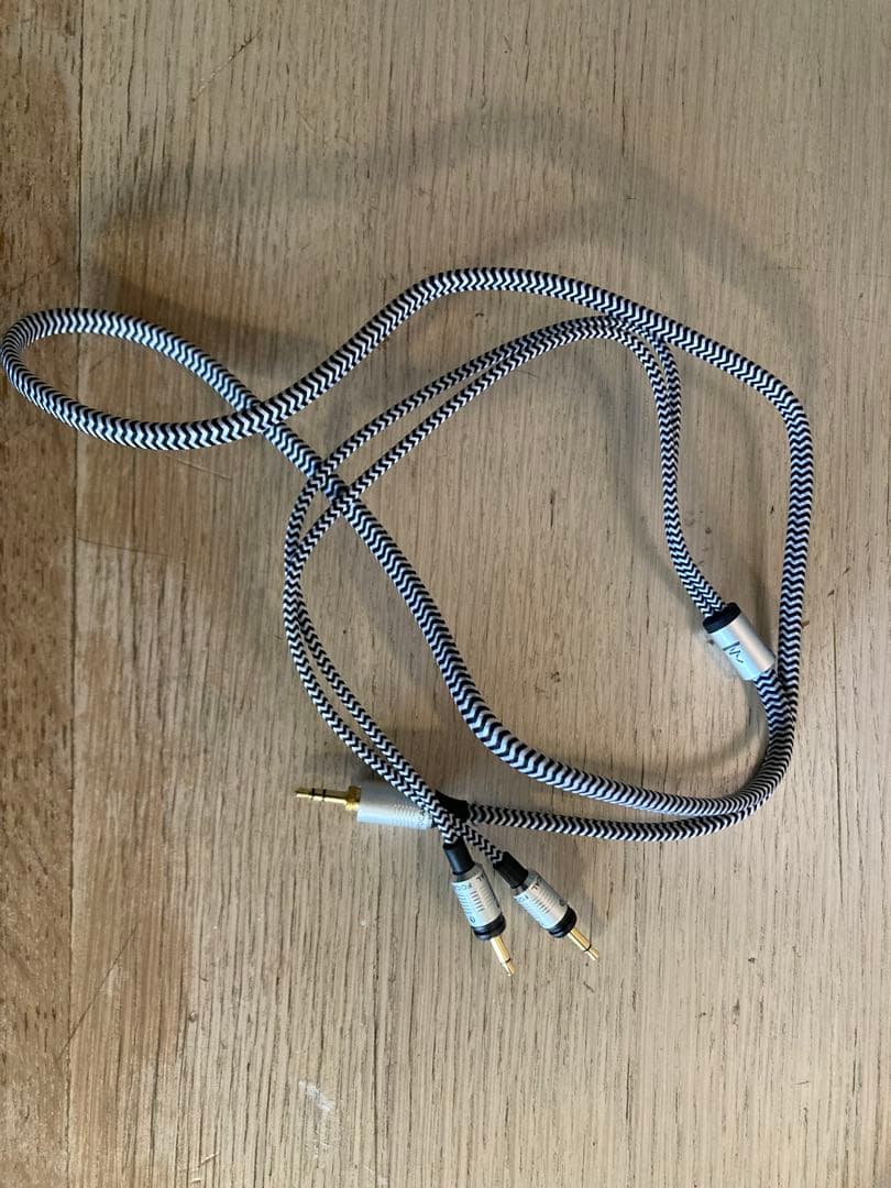 Focal Elegia ヘッドホン ケース付き