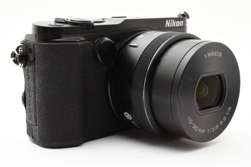 デジタルカメラ Nikon 1 V3, NIKKOR 10-30mm F/3.5-5.6 VR