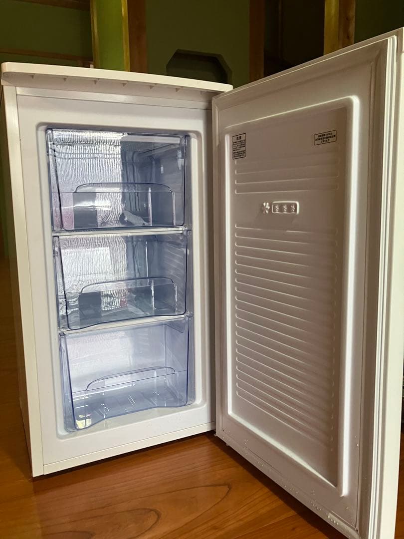 【美品、価格交渉有】IRIS OHYAMA ノンフロン冷凍庫 (容量60L)