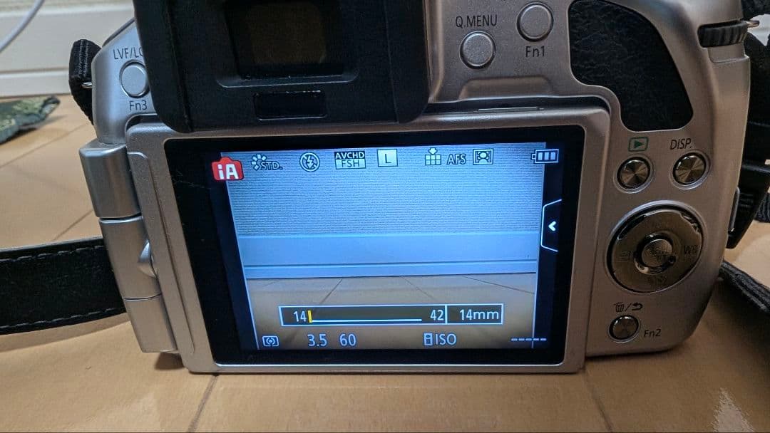 N*a様 Panasonic DMC-G5ミラーレスカメラ　シルバー
