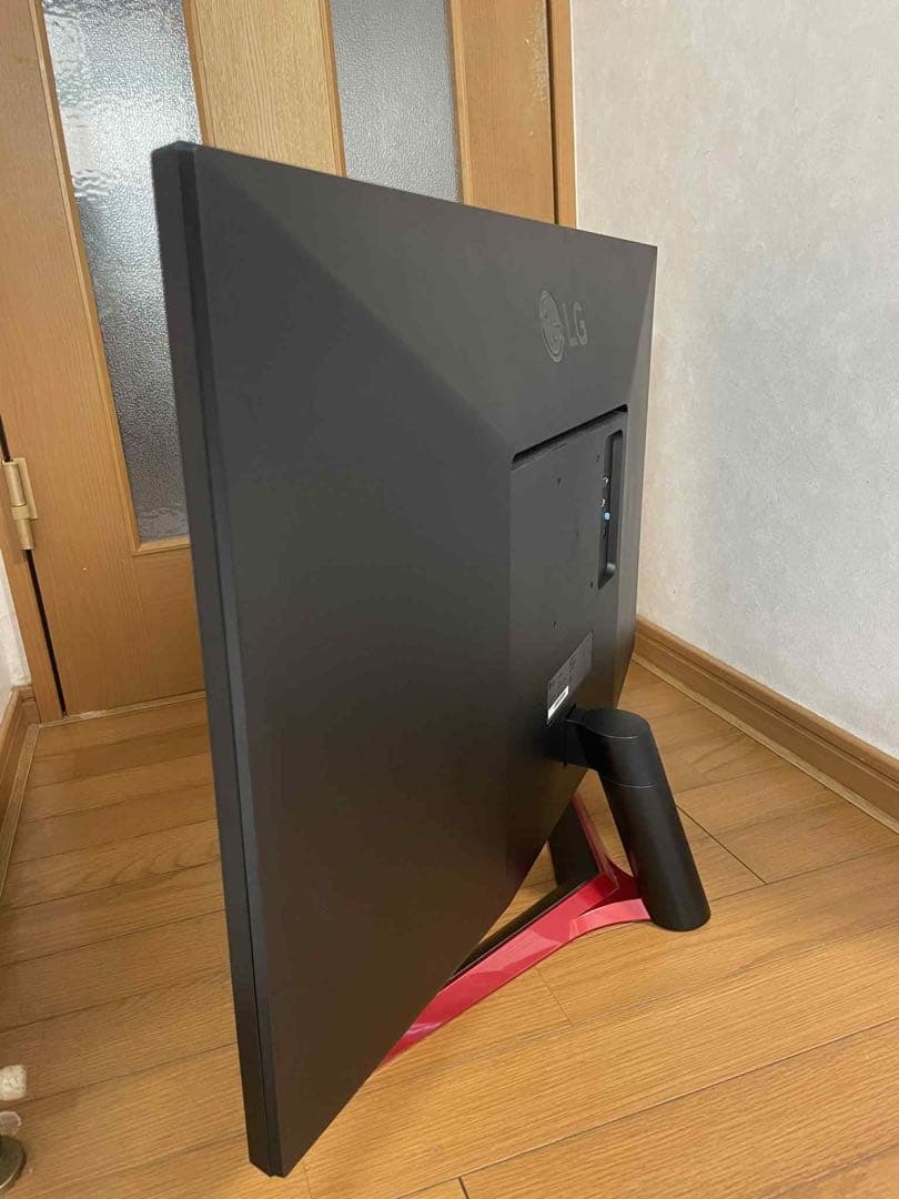 LG31.5型アームスタンド液晶モニター